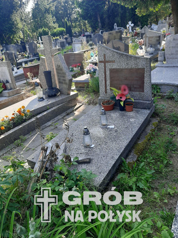 mycie nagrobków